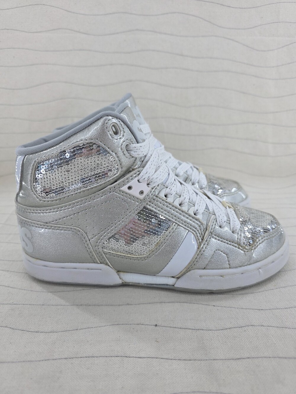 Osiris Womens NYC 83 SLM Girls High Top Metallic Silver Sequin Y2K Sneakers Sz 6